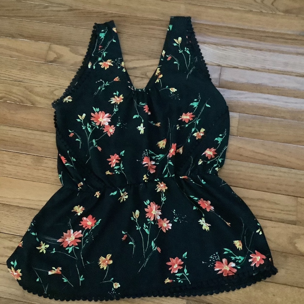 floral peplum top